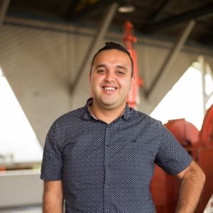 Meet your Posher, Hansell